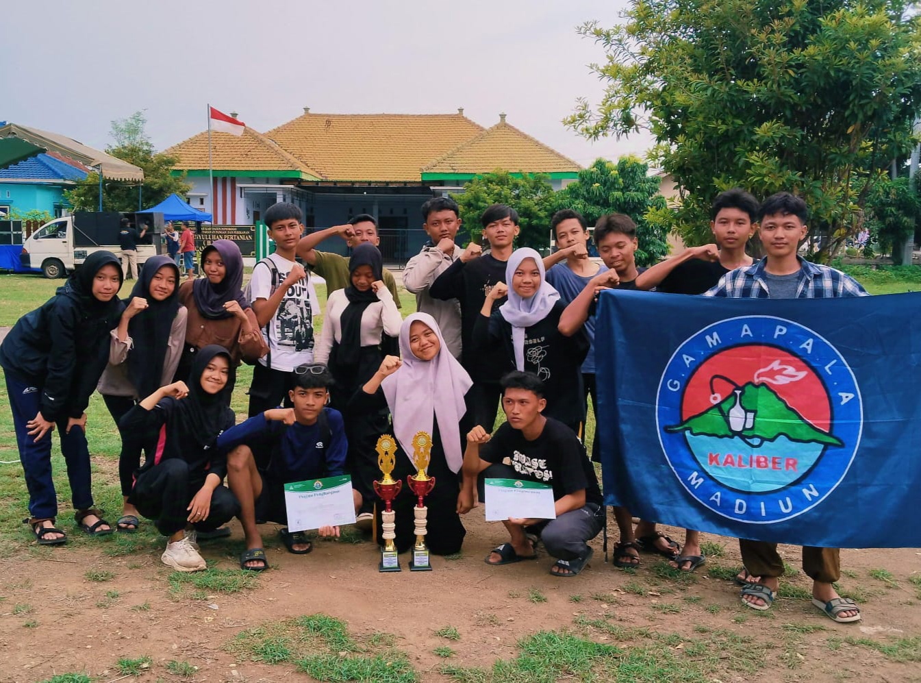 Read more about the article Gamapala SMKN 3 Madiun Borong Juara Lomba Lintas Alam Satkorcab Banser Ponorogo